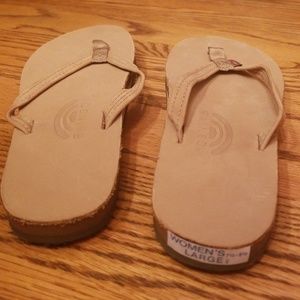 Rainbow brand narrow band flip flops / sandals